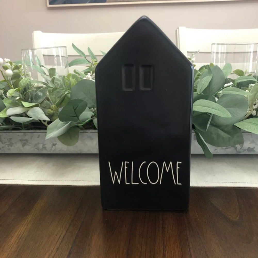 NEW IN BOX Rae Dunn black WELCOME vase - Picture 2 of 8